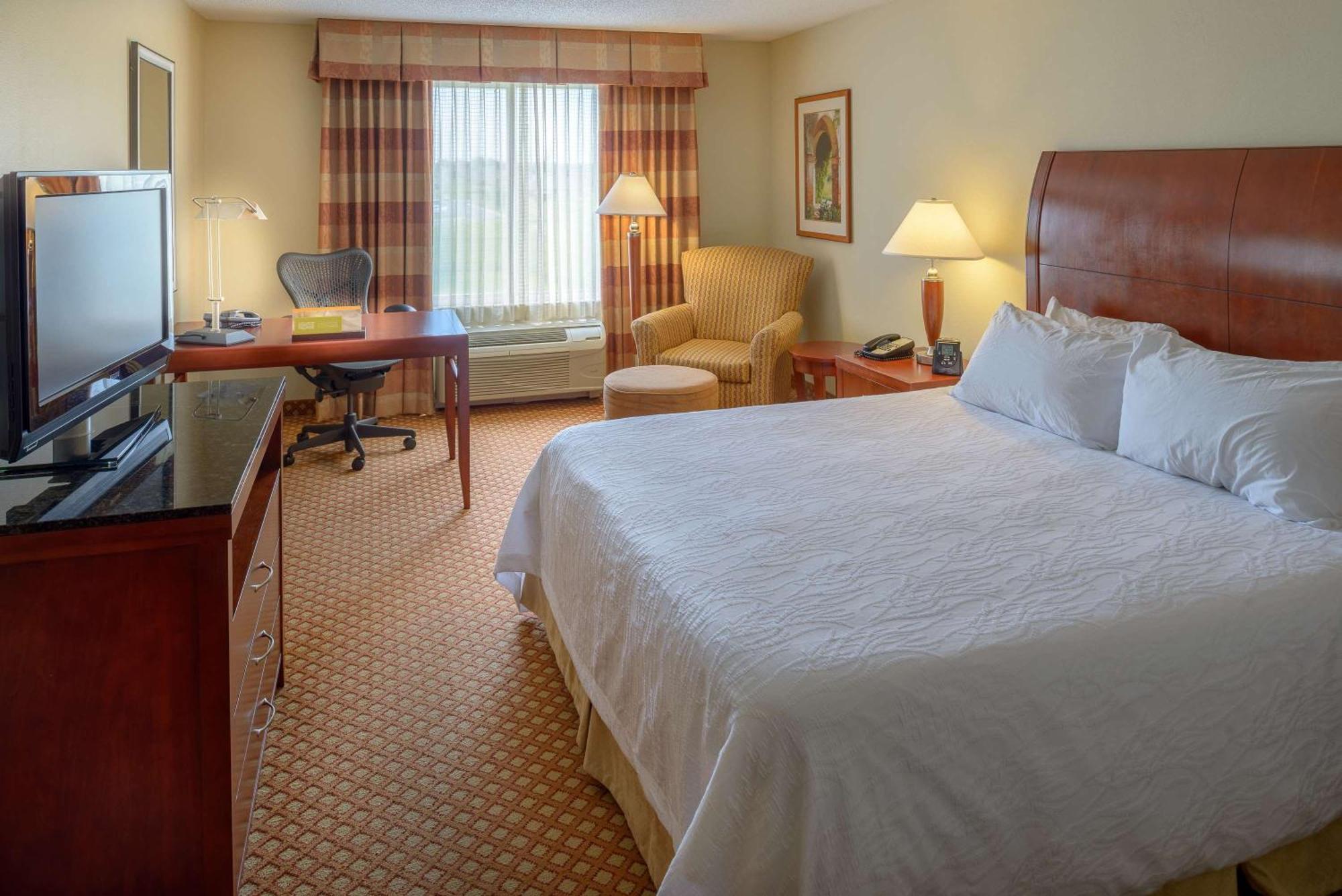 Hilton Garden Inn Джоплин Экстерьер фото